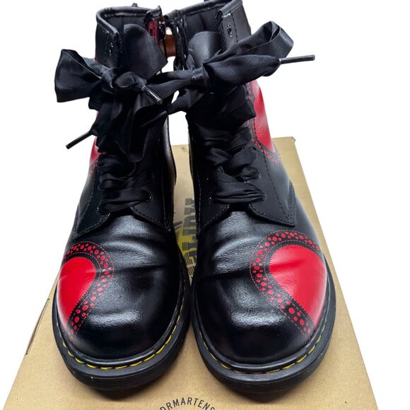 Dr Martens Delaney Heart Boots (6 Youth) - Picture 3 of 12